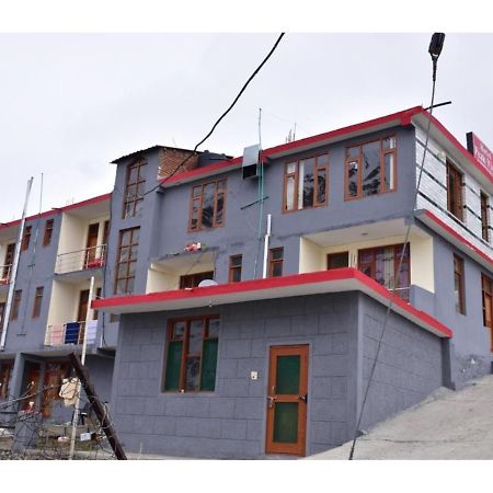Hotel Peak View, Lahaul Sissu المظهر الخارجي الصورة