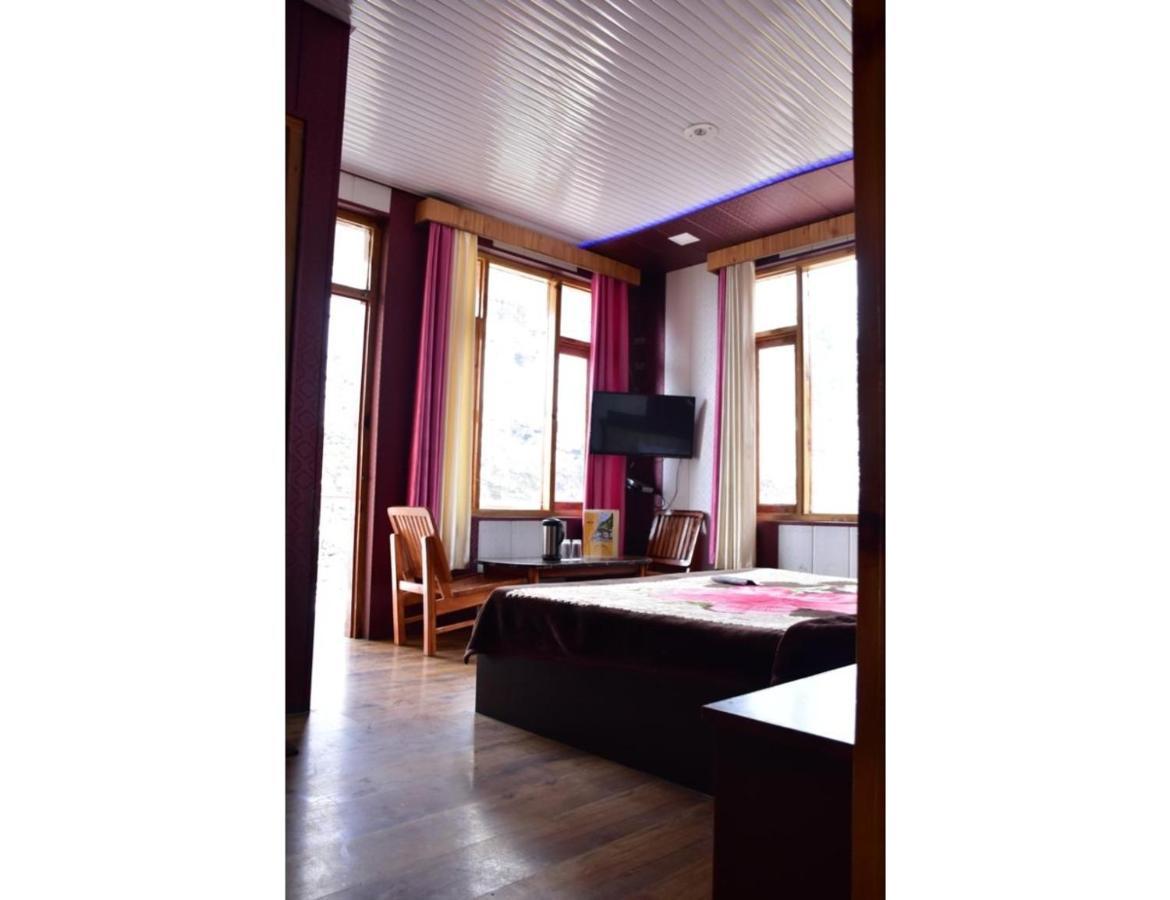 Hotel Peak View, Lahaul Sissu المظهر الخارجي الصورة