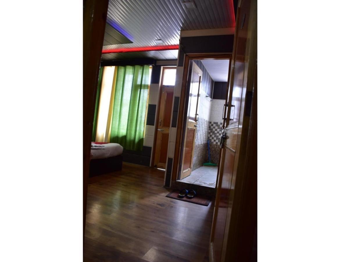 Hotel Peak View, Lahaul Sissu المظهر الخارجي الصورة