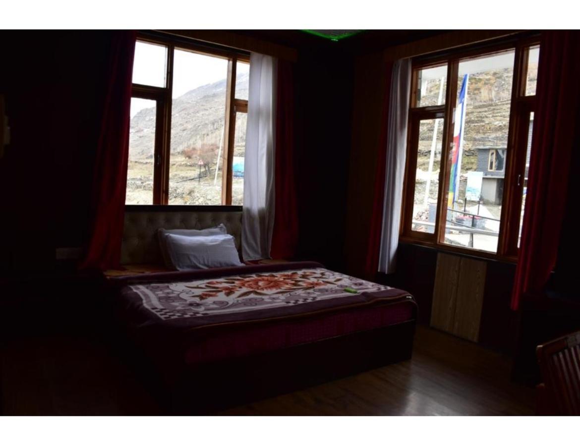 Hotel Peak View, Lahaul Sissu المظهر الخارجي الصورة