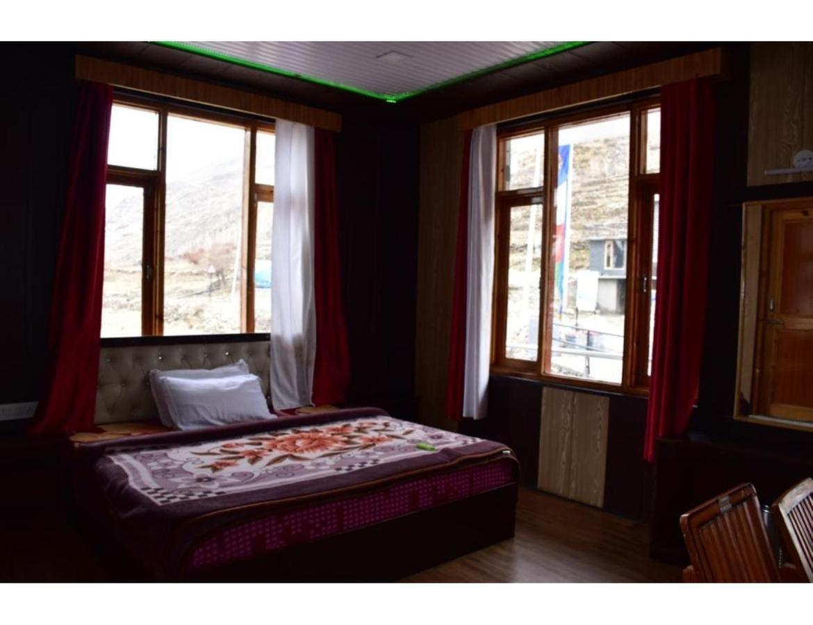 Hotel Peak View, Lahaul Sissu المظهر الخارجي الصورة
